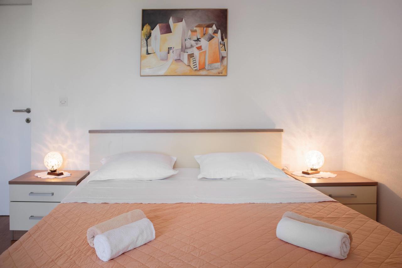 Pavao Apartment