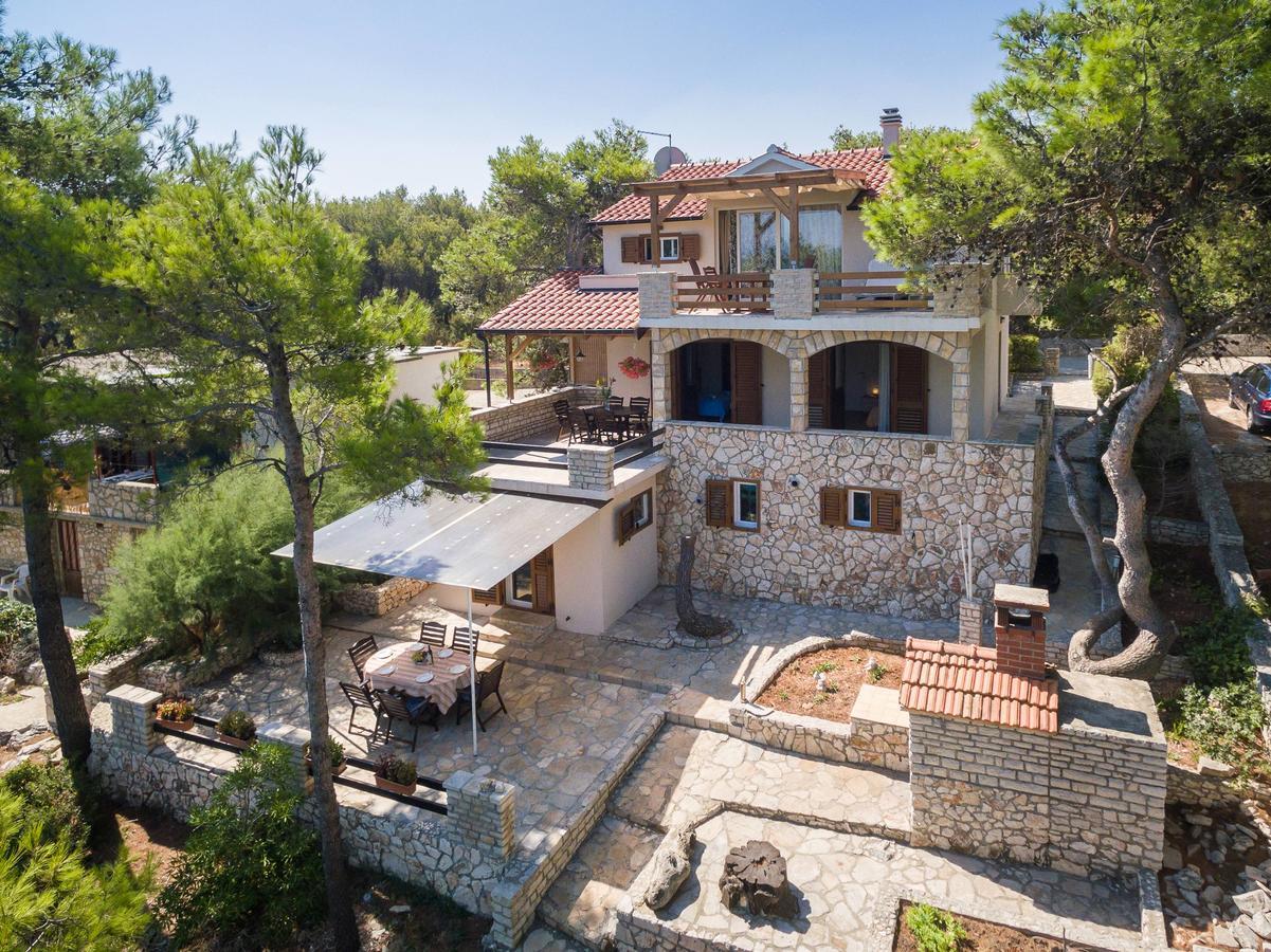 Apartment Pavao Vrboska